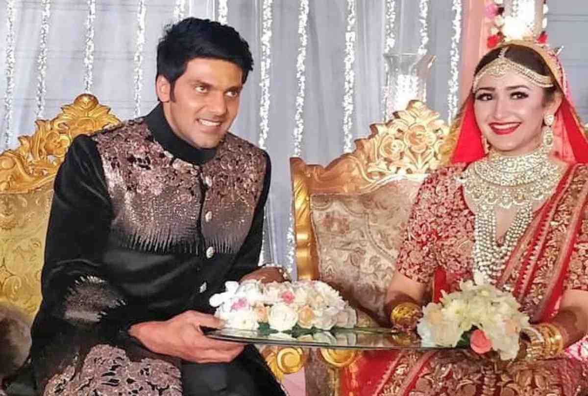 Sayyeshaa Saigal wedding saira banu danced in Grandniece wedding