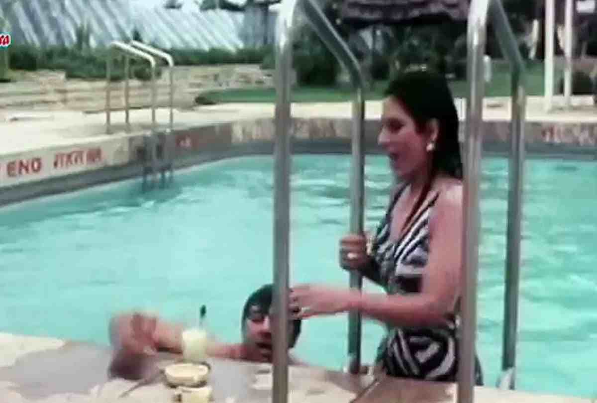 monday flashback sunny deol and archana puran singh bold scene in movie aag ka gola