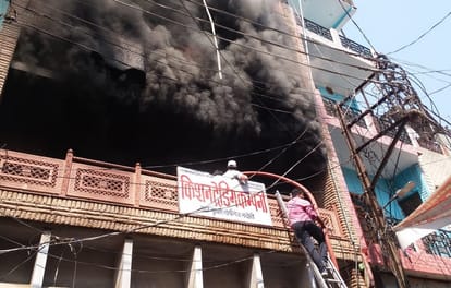 Short circuit in mobile tower burn house in bhadohi