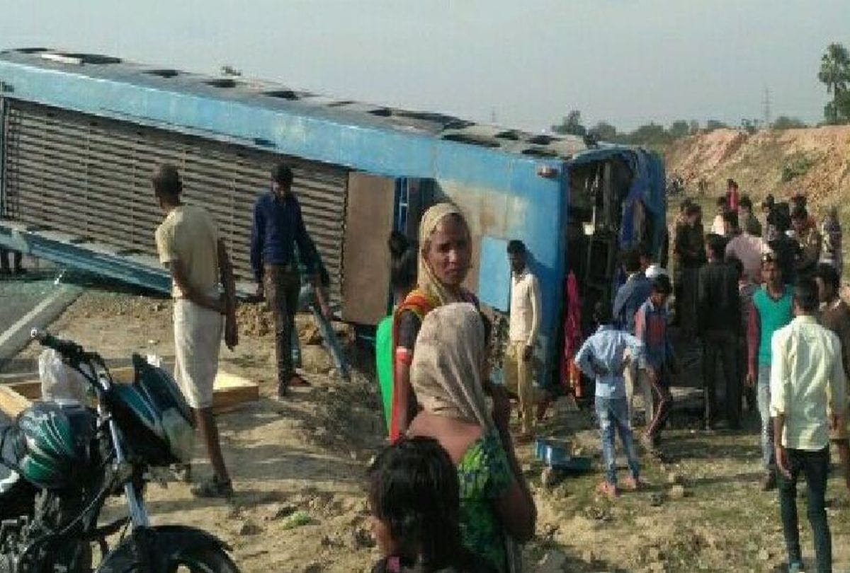 passengers injured in bus accident in etah