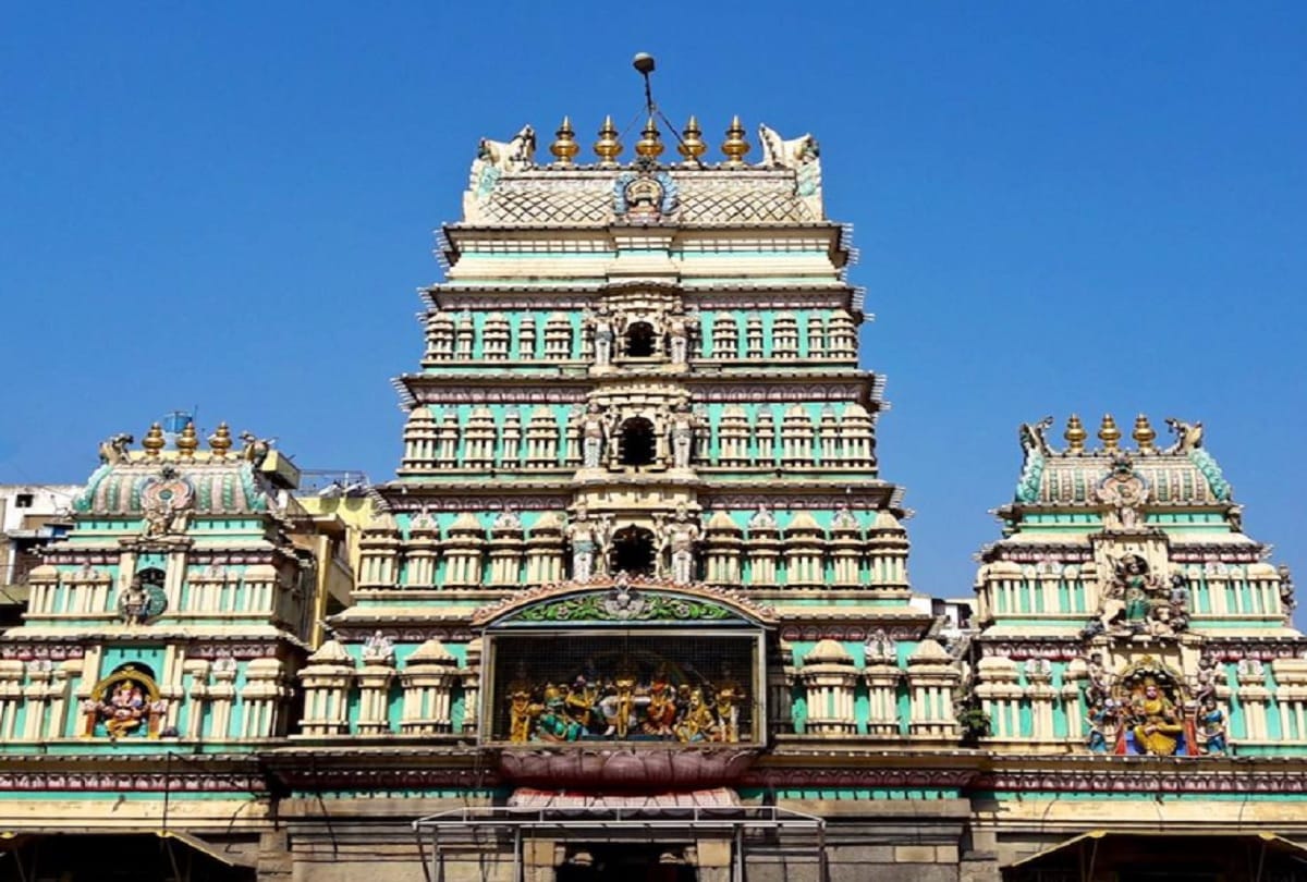 These temples do not worship God or Goddesses