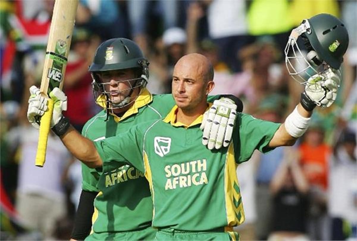 12 March 2006: On this day Herschelle gibbs smashes 175 runs against Australia