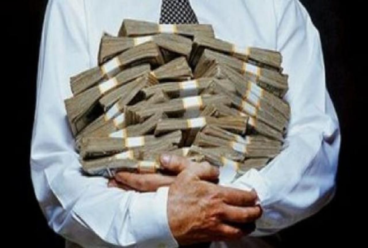 12 crore rupees bumper lottery for an auto driver from Kerala