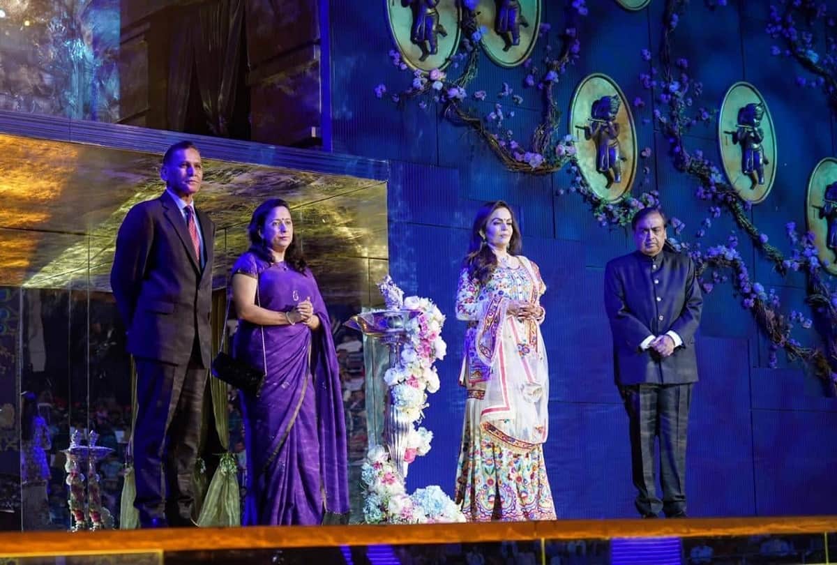Mukesh and Nita ambani enjoyed akash shloka wedding celebration