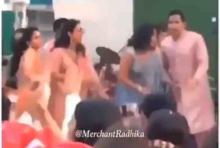 priyanka chopra dance in akasha ambani baraat with isha ambani and radhika merchant