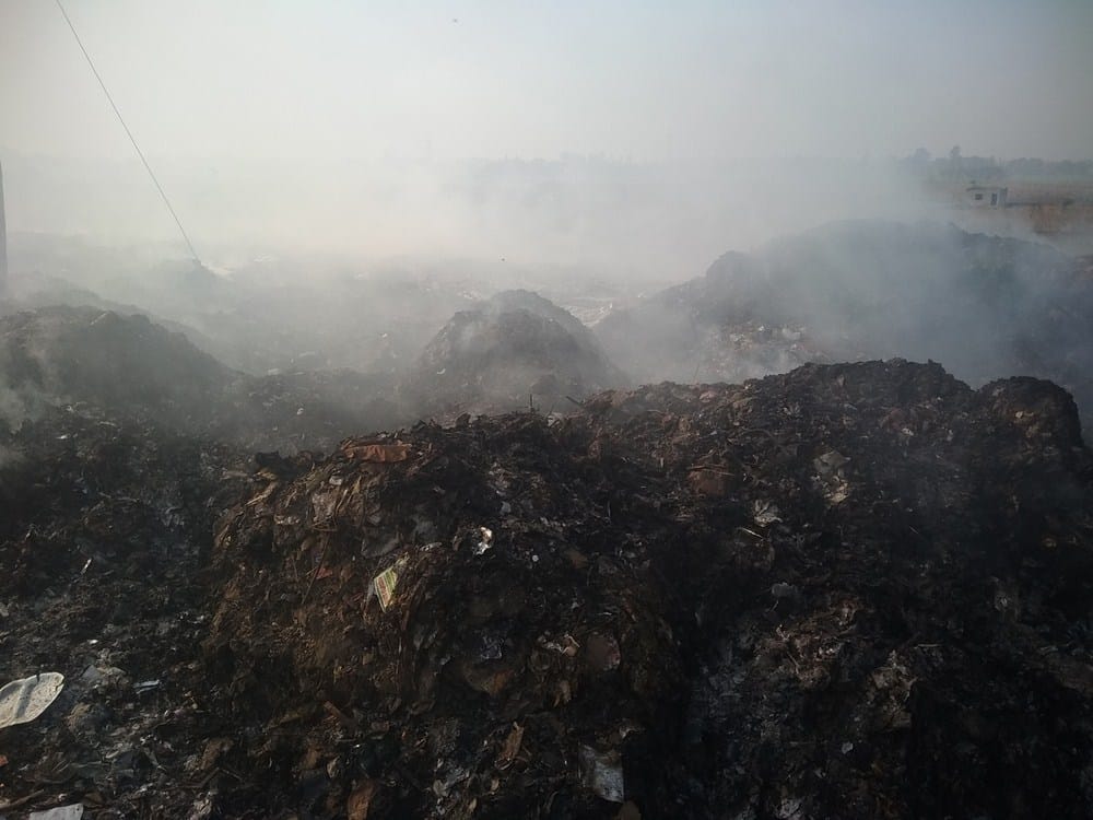 fire in rubbish,people bothered