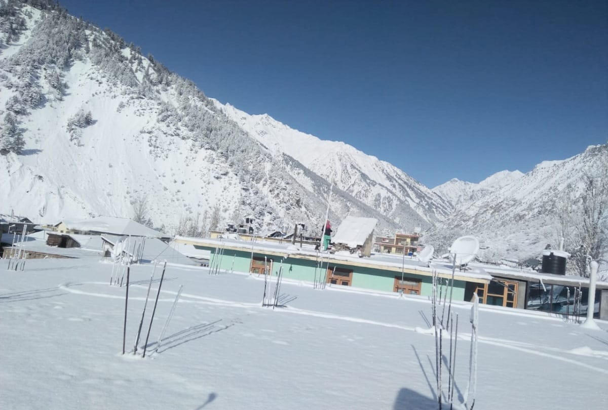 fresh snowfall recorded in manali and lahaul spiti