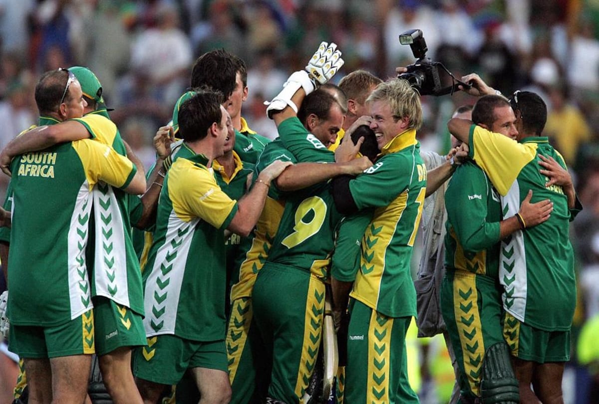 12 March 2006: On this day Herschelle gibbs smashes 175 runs against Australia