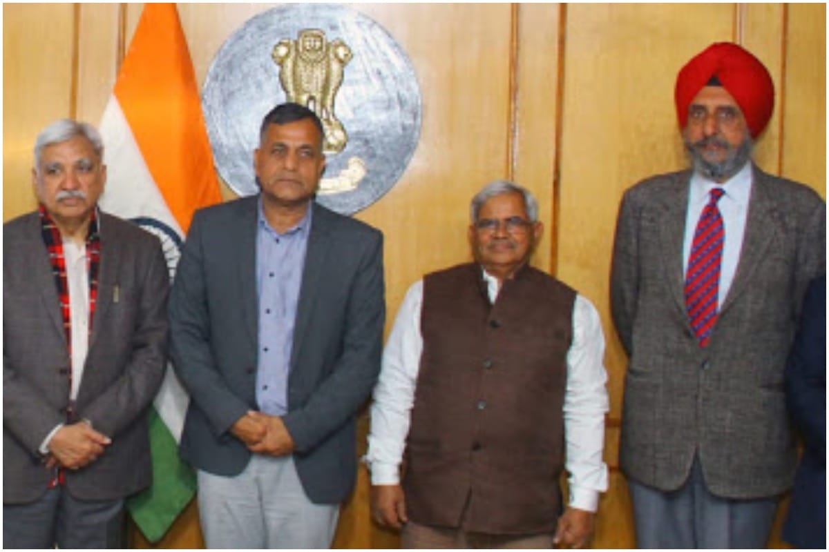Lok sabha elections 2019: Special observers for jammu and kashmir meets CEC in delhi