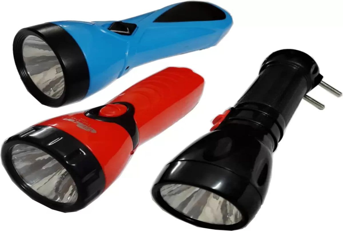 Be careful in rainy monsoon season while driving: Keep these four items in your car during the rainy season
