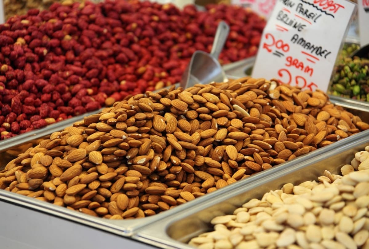 Almonds flour benefits for body badam ke aate ke fayde
