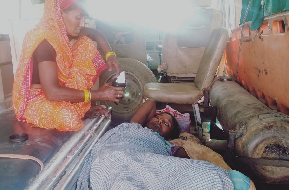 Husband burn his wife in chandauli