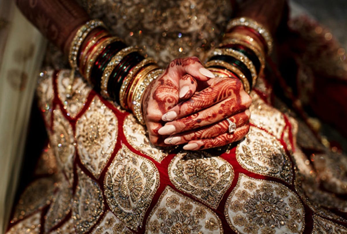 ruckus in marriage for dowry in lucknow