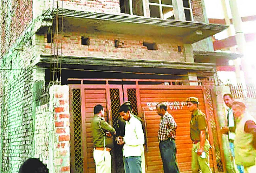 10 vehicles and property worth of 2 cores seized in sultanpur
