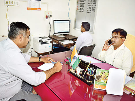 Farmers wandering without registration in the portal