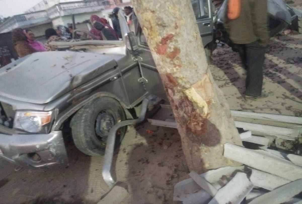 Uncontrolled car dividers collide, killing two young women