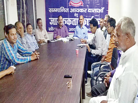 raseed khareed par 20 hajaar se adhik kaish dene par lagegee penaaltee