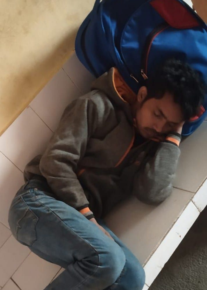 a youth looted00