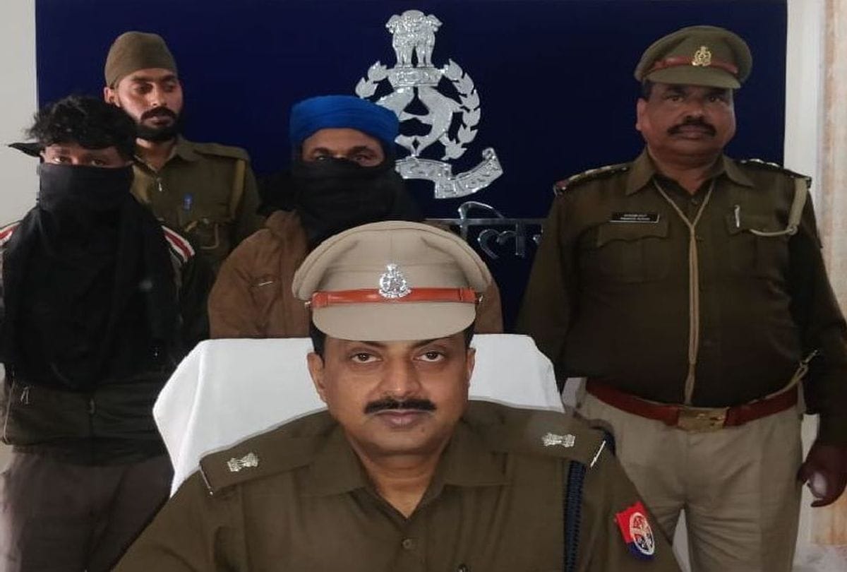 police caught big consignment of illegal liquor before holi 2019 in etah