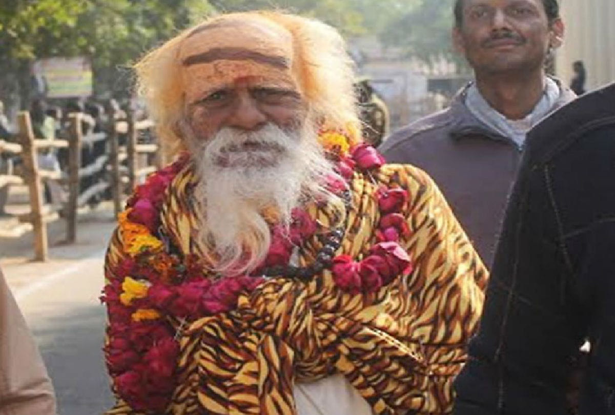 fakkad baba will contest 17th lok sabha elections 2019 from mathura