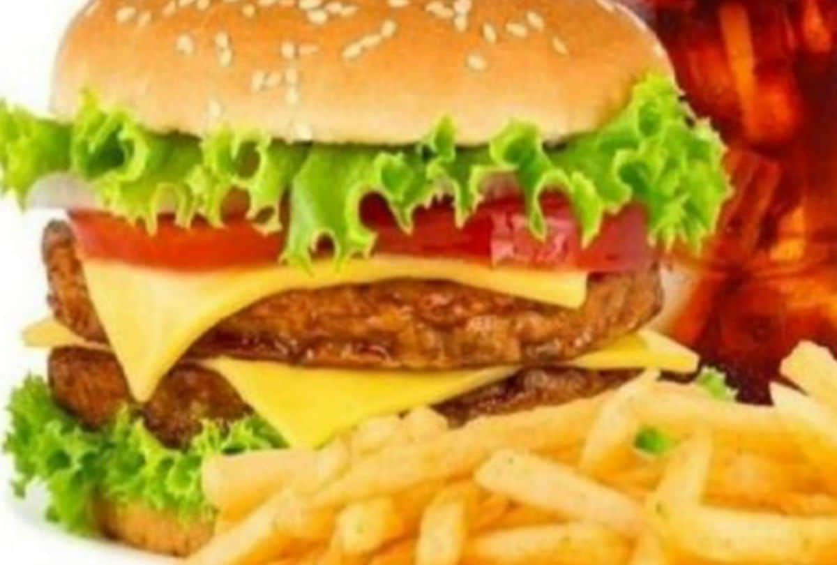 teenager has gone blind after eating junk food from 10 years