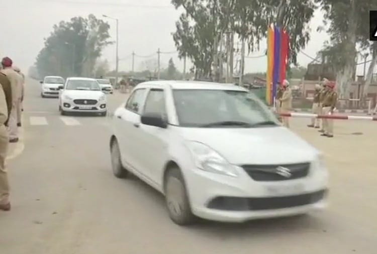 Pakistan delegation arrives at Amritsar Airport for KartarpurCorridor