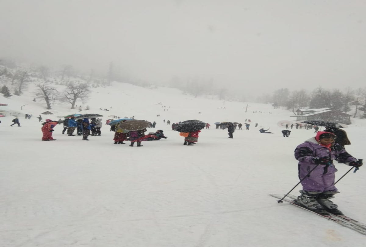 fresh snowfall recorded in the high hill of himachal pradesh