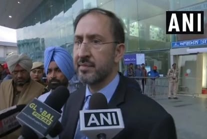 Pakistan delegation arrives at Amritsar Airport for KartarpurCorridor