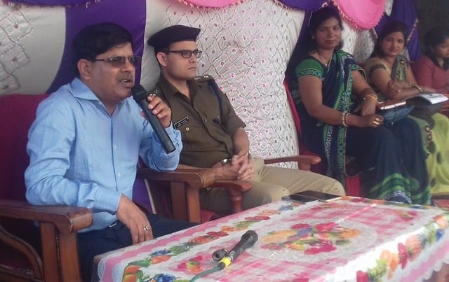 'Vote for the strengthening of democracy'