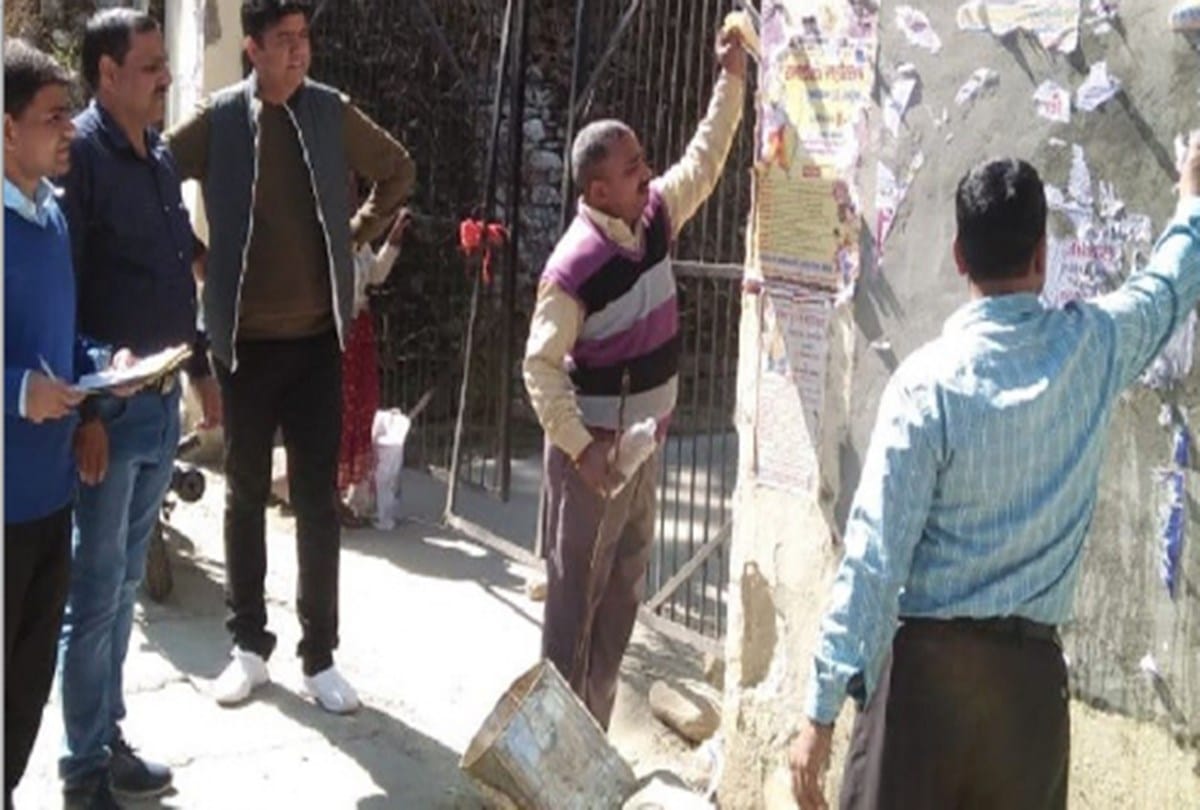Local bodies in delhi remove more than sixty thousand posters banner and hoardings