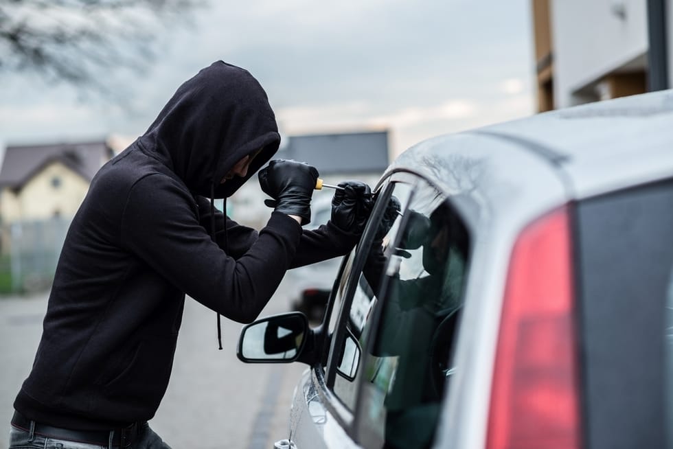 Laptop and briefcase stolen from car in Chandigarh
