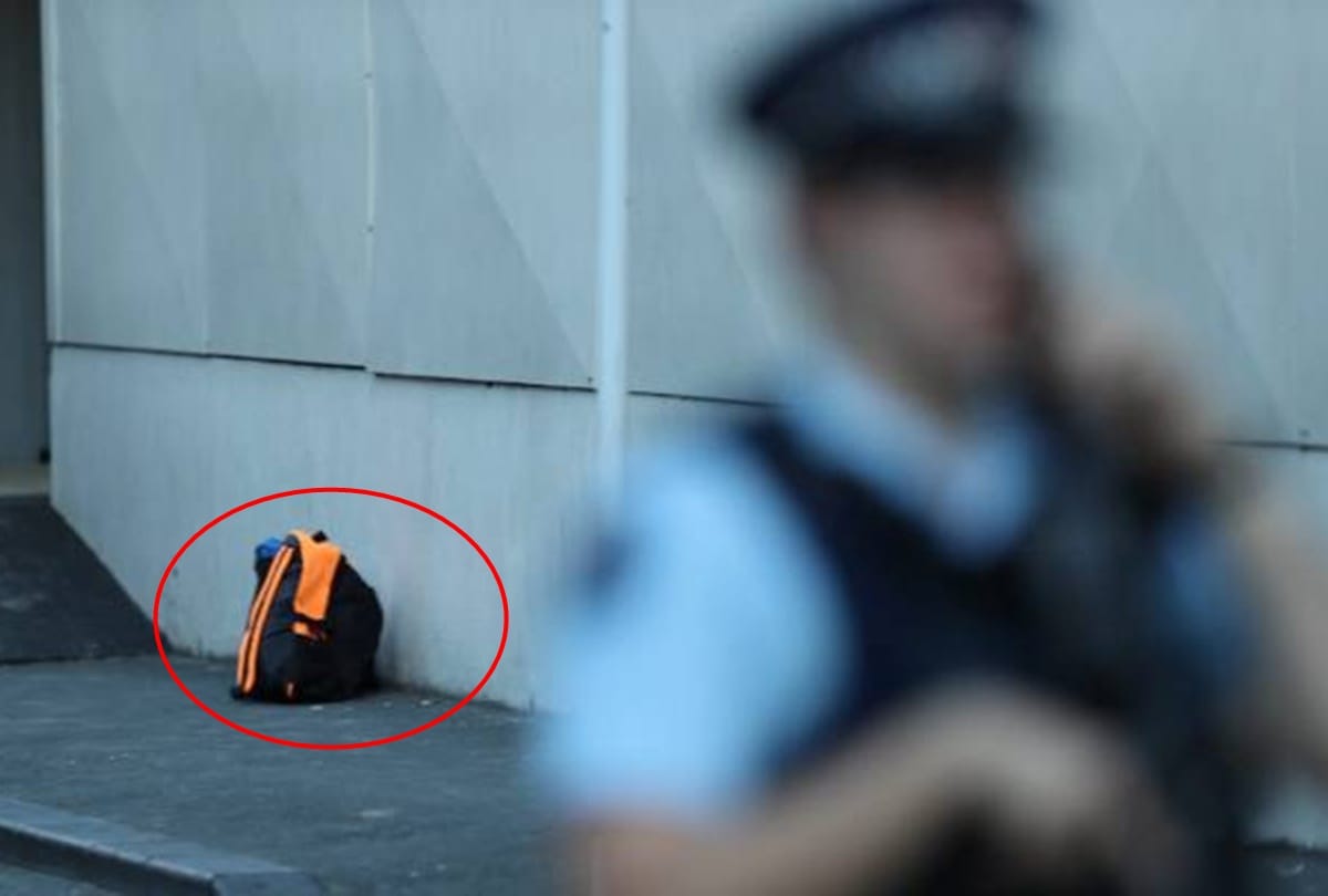 Christchurch terror attack, Two explosions in Auckland street
