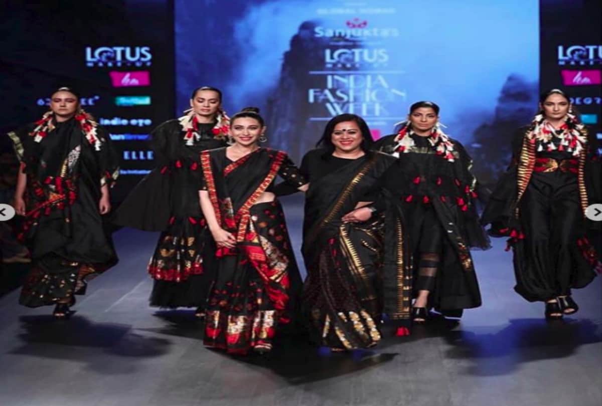 India fashion week karishma kapoor ramp walk in fashion designer Sanjukta Dutta collection