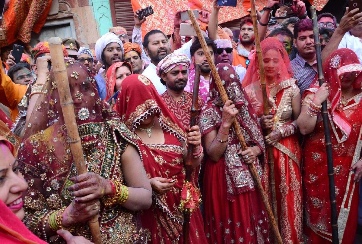 Barsana lathmar holi 2019 photos in mathura