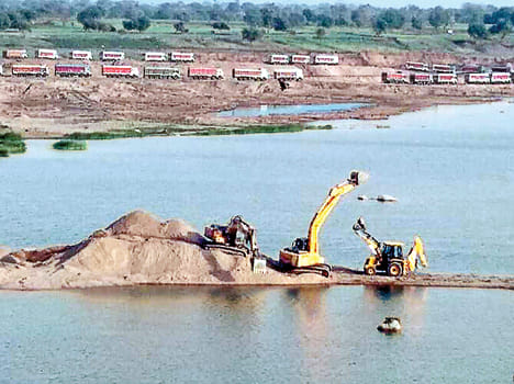 The existence of the Ken River in danger from mining
