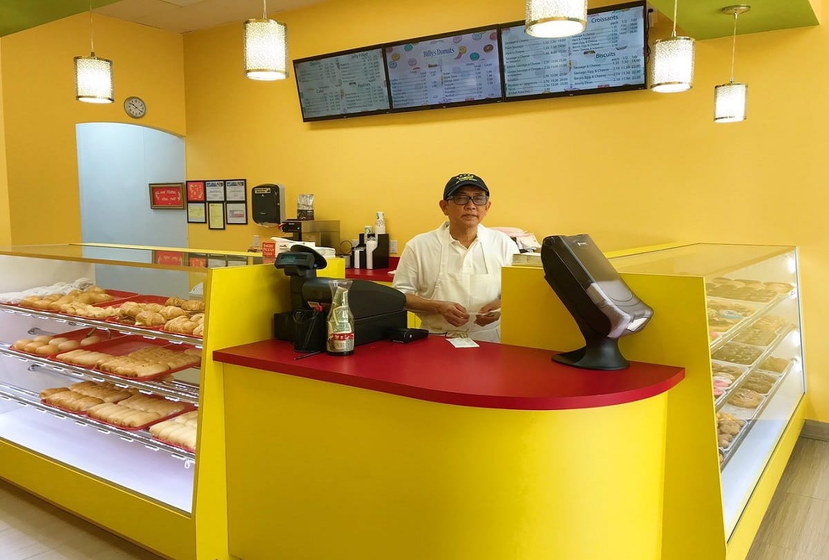 Son's tweet about photo of sad dad's new donut shop has no customers gets sweet reaction on Twitter 