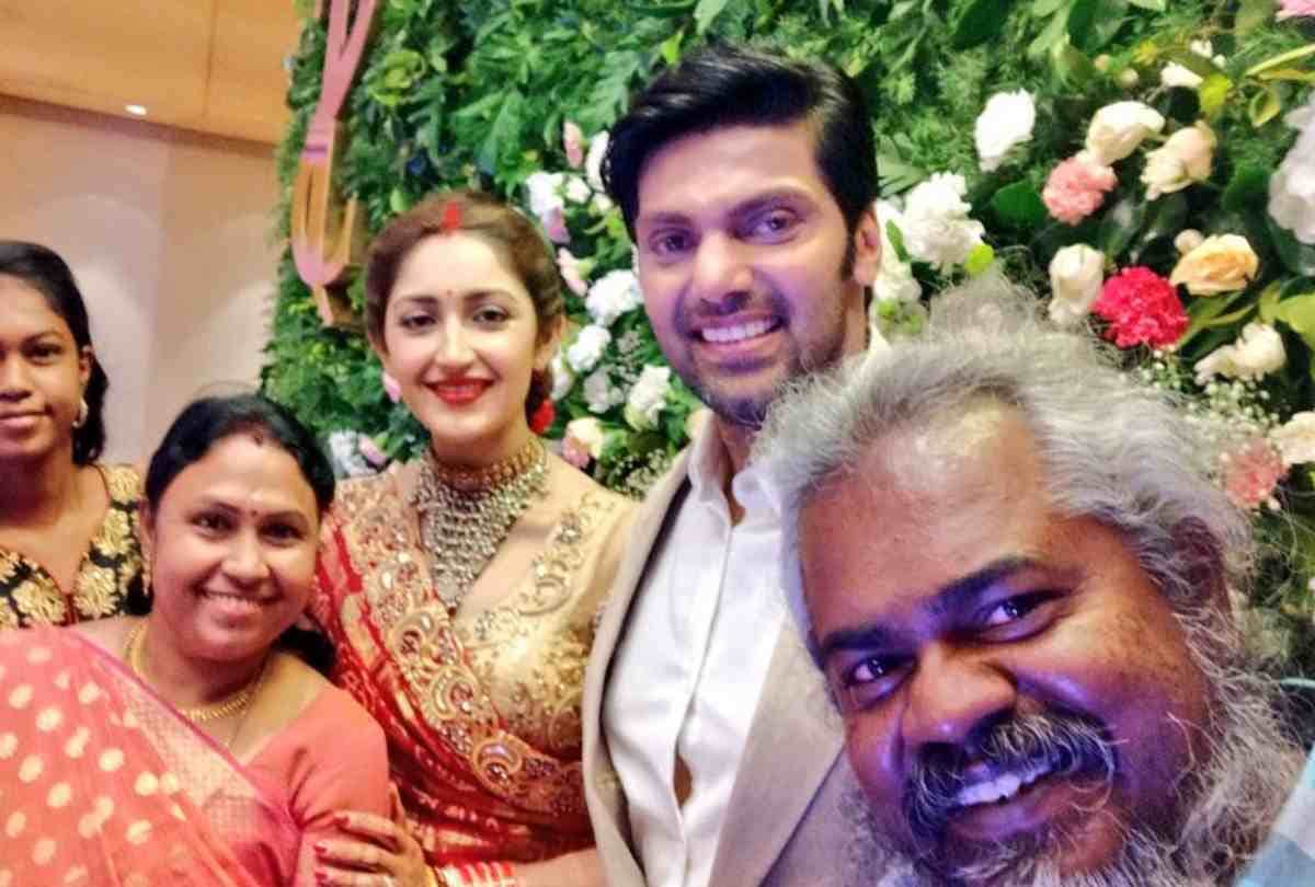 sayyeshaa saigal and arya wedding reception at chennai look at the photos