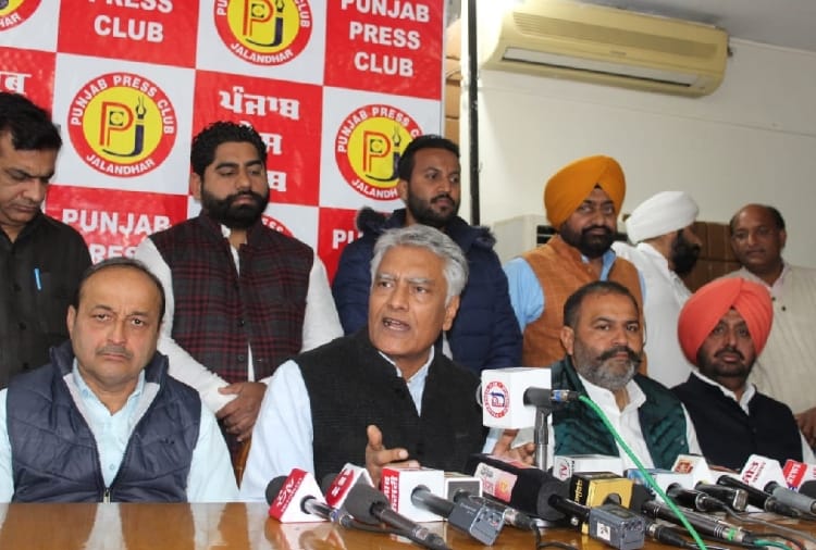 Lok sabha 2019, Sunil jakhar targets on Akali dal in jalandhar