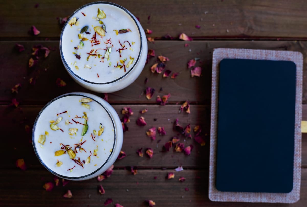 body cooling drink thandai for healthy digestion