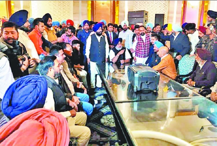 Lok sabha 2019, Charanjit singh atwal announced as SAD candidate from Jalandhar