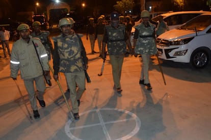 Prisoner fighting in azamgarh district jail