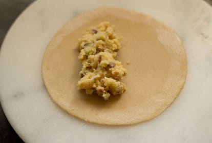 Holi 2019: chocolate gujiya recipe