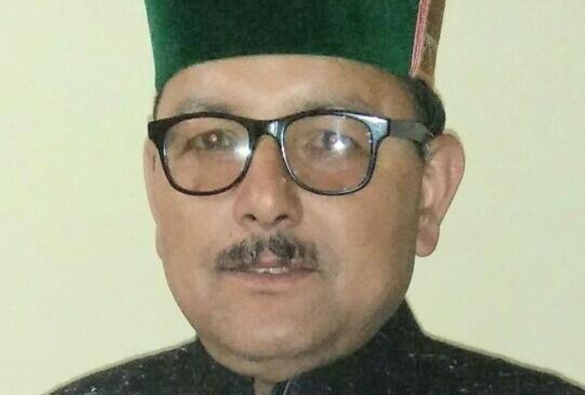 lok sabha election 2019: unknown person attacked on CPI(M) candidate dalip kayath house