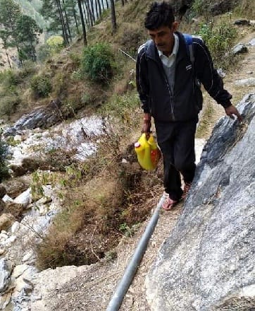 Do not hit the road if you do not vote in Gaapani village