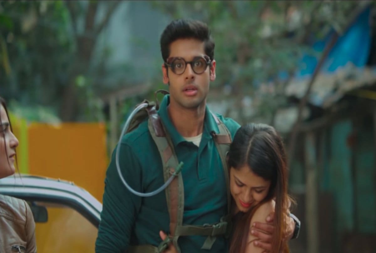 Bhagyashree son Abhimanyu Dasani says I am feeling jealous seeing mother on screen