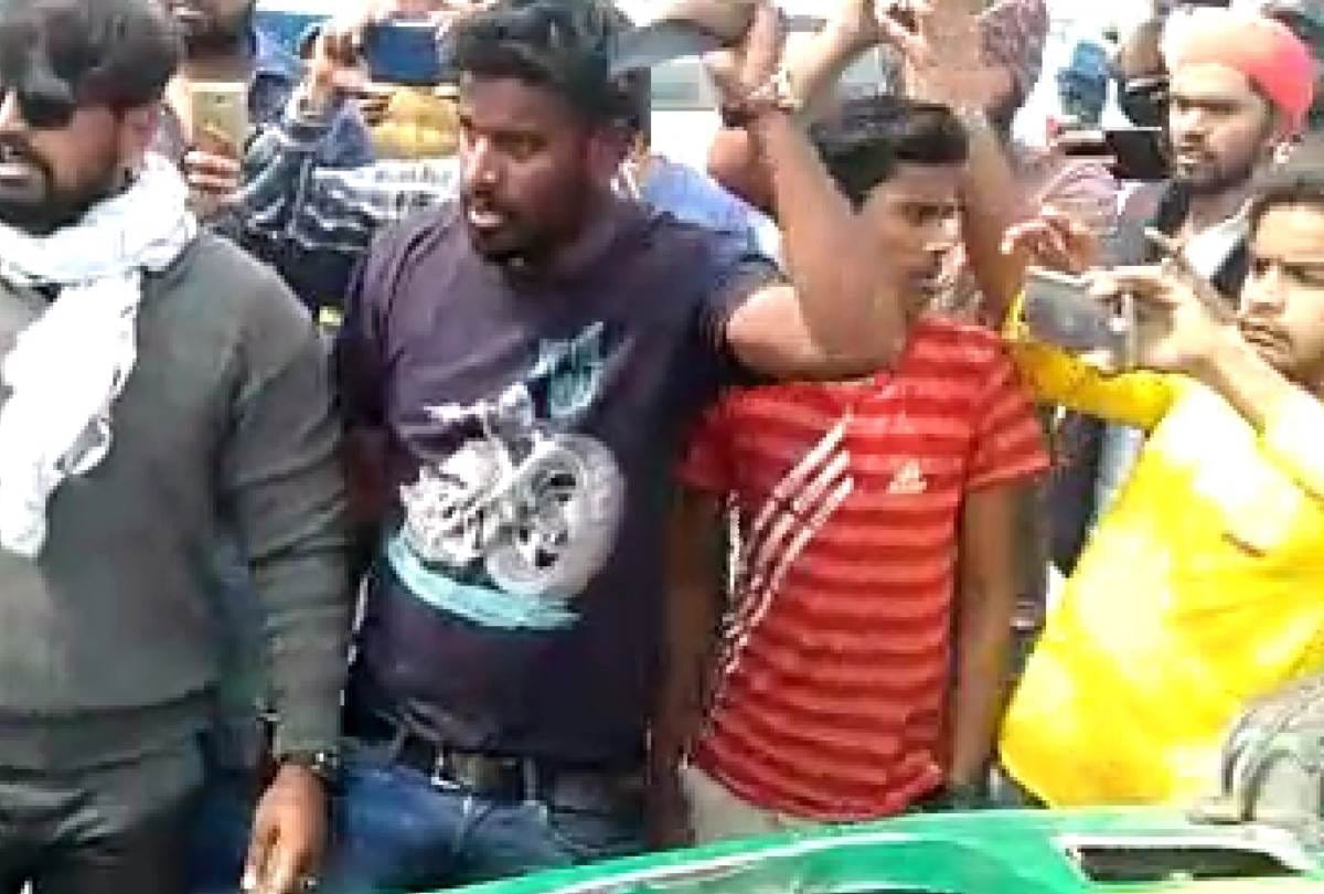 auto driver molested a lady in lucknow