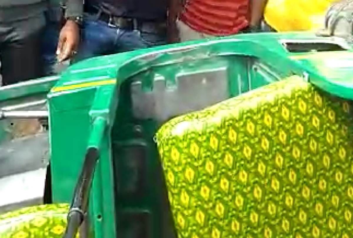auto driver molested a lady in lucknow