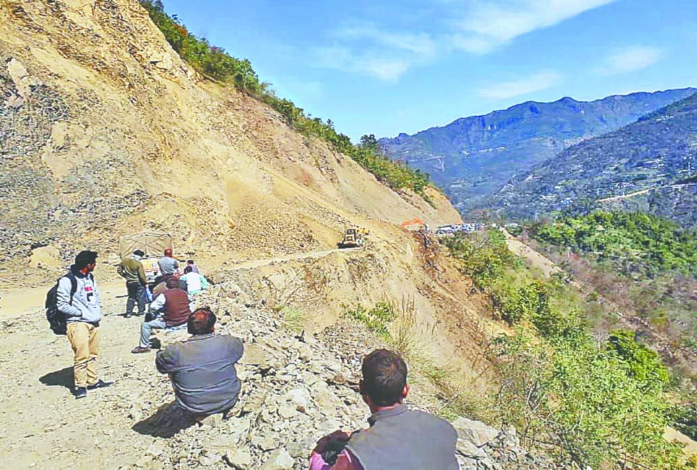 Petrol and diesel crisis on char dham yatra main routes