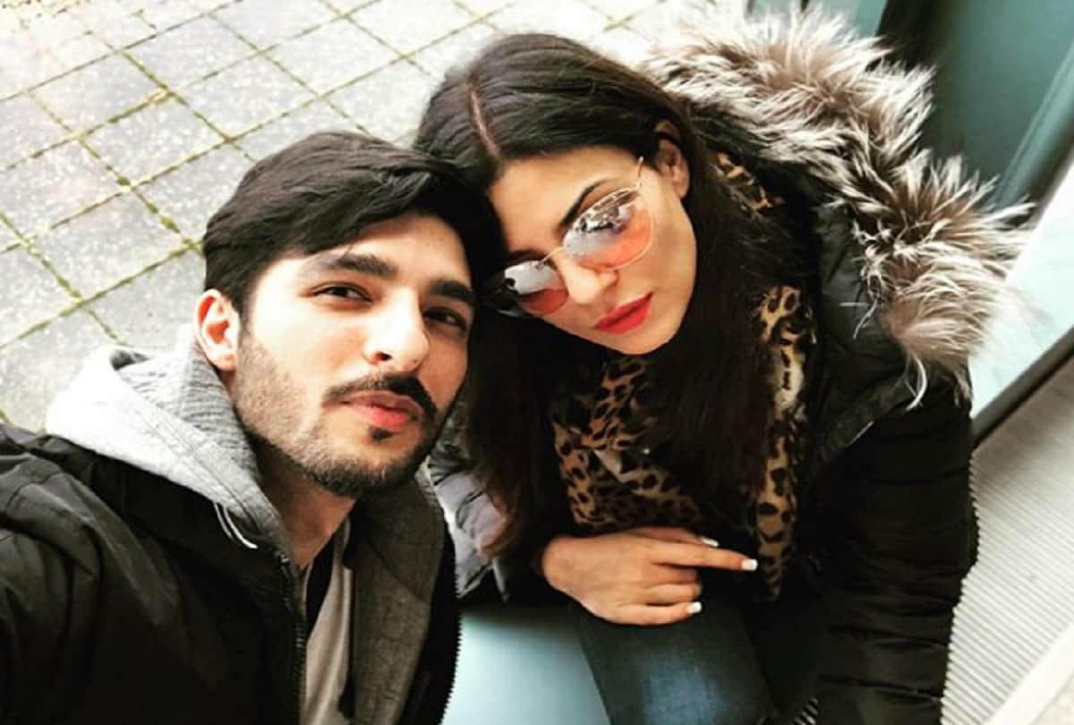 Sushmita Sen romantic selfie with boyfriend Rohman Shawl at London Airport