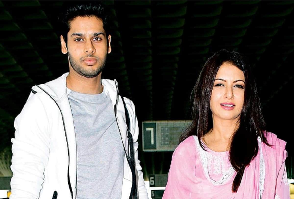 Bhagyashree son Abhimanyu Dasani says I am feeling jealous seeing mother on screen